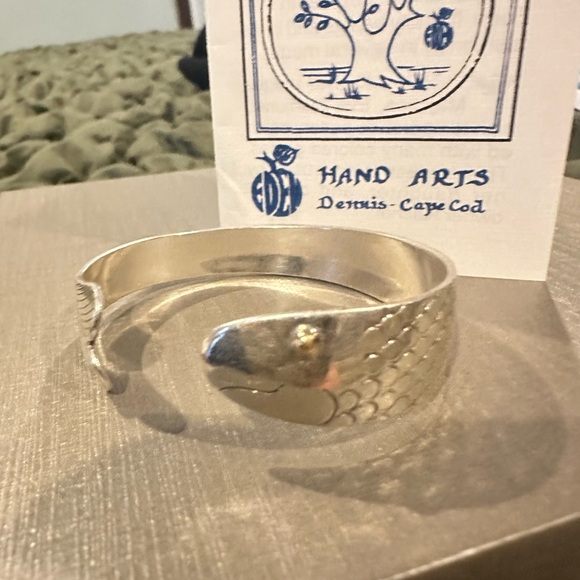 EDEN Herring Fish bangle - Picture 7 of 7